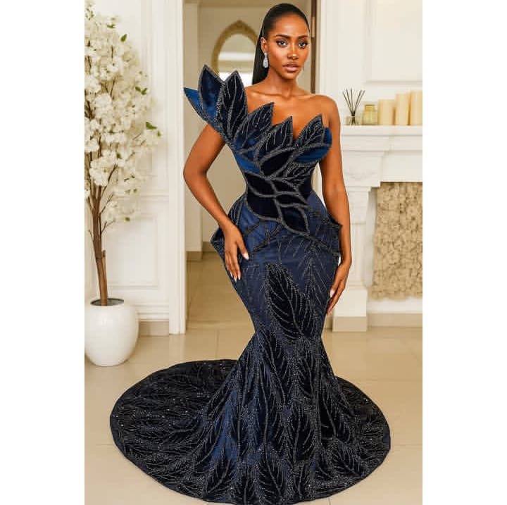 Full-length look by the pool—El Kiah